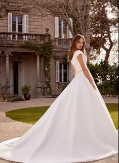 'Glenis Wedding Dress